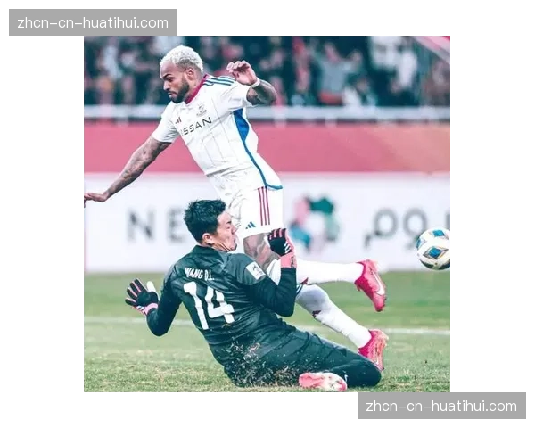 上海申花伤病潮：从拉唐、盖伊首秀惊艳到多人伤缺的困境