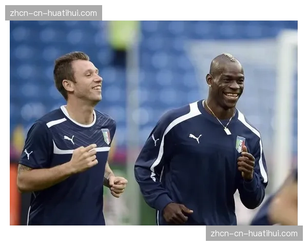 卡萨诺评价图拉姆：他不是顶级前锋，在巴黎或曼城踢不上主力